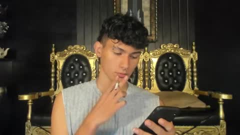  A L E X  online show from December 14, 3:51 am