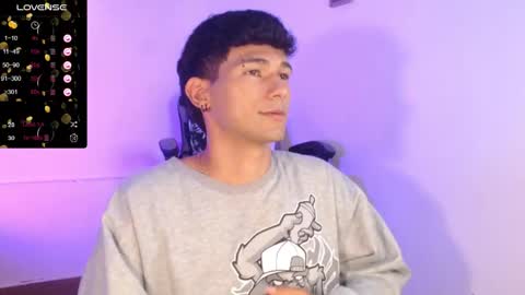  A L E X  online show from September 26, 7:39 am