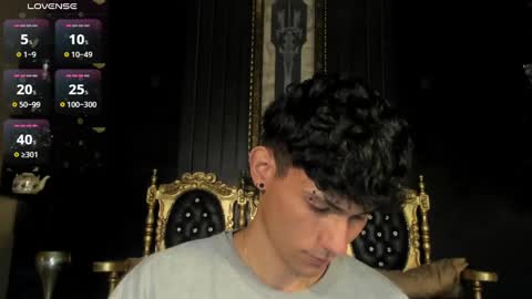  A L E X  online show from December 5, 4:53 am