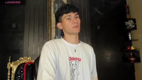  A L E X  online show from December 20, 4:31 am