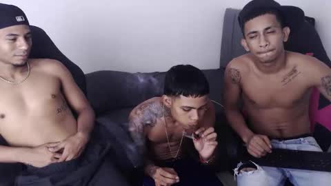 DOMINANT ALPHA KINGS online show from May 28, 5:49 am