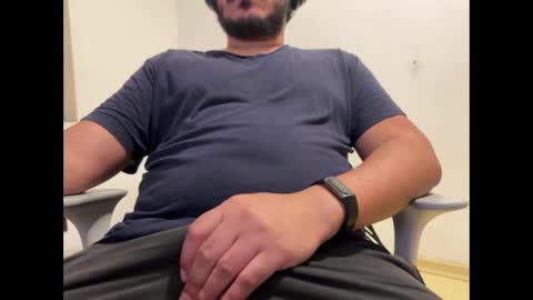 kinkister online show from October 31, 4:14 am