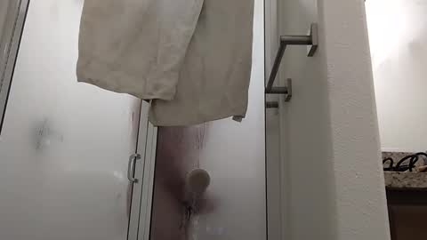 whateveryouwant online show from January 26, 10:02 pm