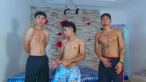 kinkyhousexxx online show from March 3, 12:07 am