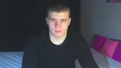 Snapshot of kittenmur chatting on February 27, 6:42 pm Vlad online show from February 27, 6:42 pm