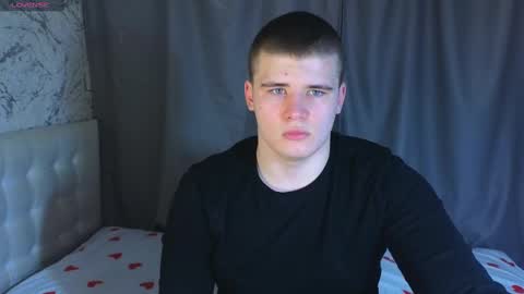 Snapshot of kittenmur chatting on December 22, 4:48 pm Vlad online show from December 22, 4:48 pm