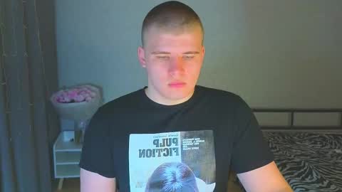 Snapshot of kittenmur chatting on October 27, 8:22 pm Vlad online show from October 27, 8:22 pm