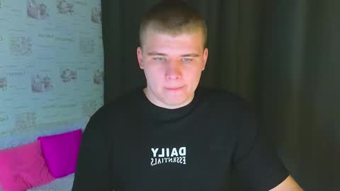 Snapshot of kittenmur chatting on September 26, 11:35 pm Vlad online show from September 26, 11:35 pm