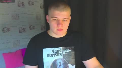 Snapshot of kittenmur chatting on October 12, 8:14 pm Vlad online show from October 12, 8:14 pm