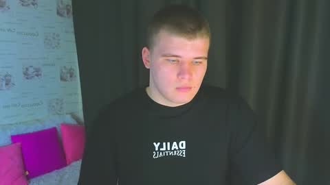 Snapshot of kittenmur chatting on September 29, 8:05 pm Vlad online show from September 29, 8:05 pm