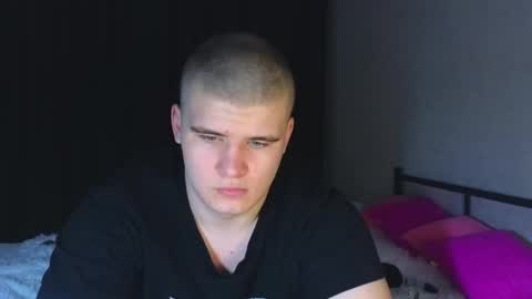 Snapshot of kittenmur chatting on February 16, 12:21 pm Vlad online show from February 16, 12:21 pm