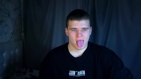 Snapshot of kittenmur chatting on January 16, 3:13 pm Vlad online show from January 16, 3:13 pm