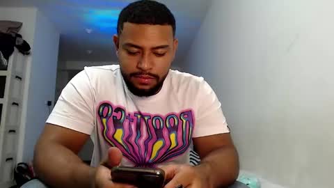 kleyton online show from December 3, 5:30 am