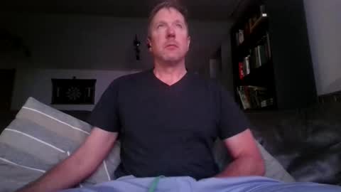 Knight3975 online show from April 13, 7:42 am