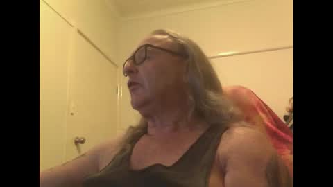 knobout online show from March 12, 12:02 pm