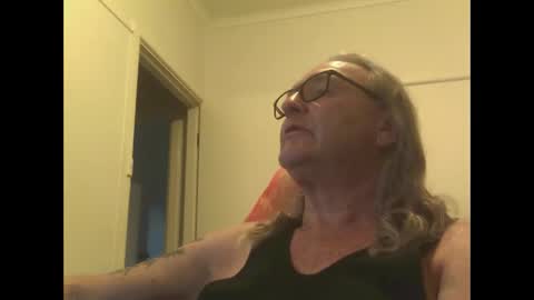 knobout online show from November 30, 8:27 am