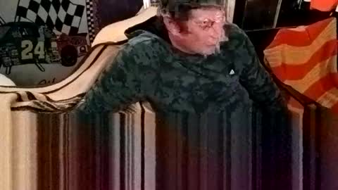 Snapshot of knock2wice1975 chatting on January 5, 7:17 am knock2wice1975 online show from January 5, 7:17 am