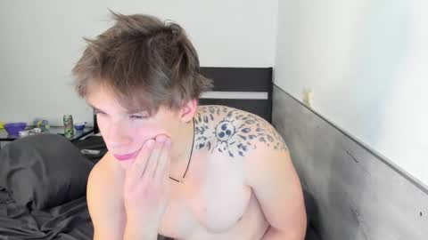 Adam online show from November 14, 6:31 pm