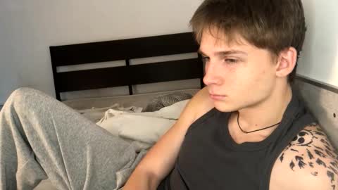 Snapshot of knotsiemens chatting on October 2, 1:37 pm Adam online show from October 2, 1:37 pm