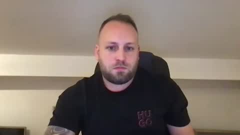 hugo online show from November 25, 1:29 am