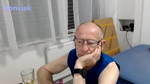 Komsiak online show from June 8, 6:42 pm