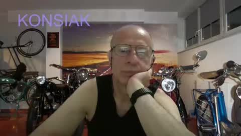 Komsiak online show from June 25, 9:52 pm