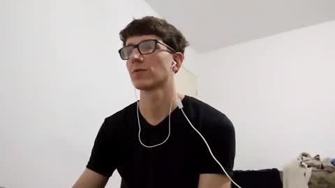 Facu online show from December 24, 8:33 am