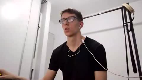 Facu online show from January 17, 9:23 am