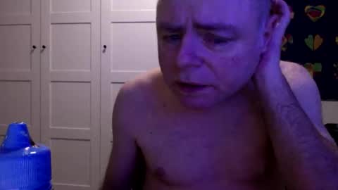 Snapshot of kreolsk34 chatting on October 24, 10:44 pm kreolsk34 online show from October 24, 10:44 pm