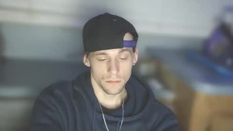 Snapshot of krytiar1992 chatting on October 20, 5:44 am krytiar1992 online show from October 20, 5:44 am