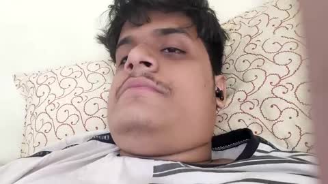 Snapshot of ks976sexy2 chatting on January 12, 8:25 am ks976sexy2 online show from January 12, 8:25 am