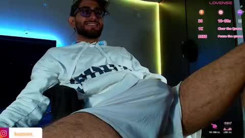 kuzzcoo online show from March 9, 2:49 am