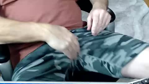 kwib34 online show from December 1, 1:36 pm