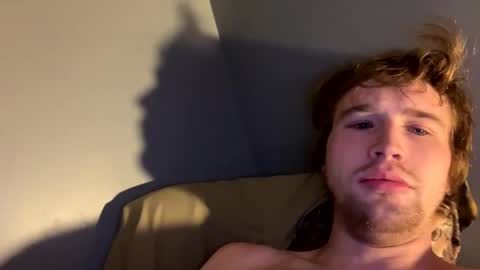 Snapshot of kylelovepussy69 chatting on February 26, 9:21 am kylelovepussy69 online show from February 26, 9:21 am