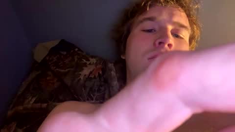 Snapshot of kylelovepussy69 chatting on February 6, 10:04 am kylelovepussy69 online show from February 6, 10:04 am