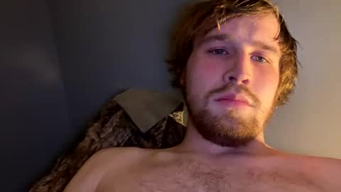 Snapshot of kylelovepussy69 chatting on February 4, 8:17 pm kylelovepussy69 online show from February 4, 8:17 pm