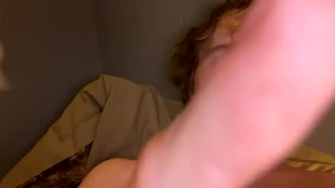 Snapshot of kylelovepussy69 chatting on March 4, 10:13 am kylelovepussy69 online show from March 4, 10:13 am