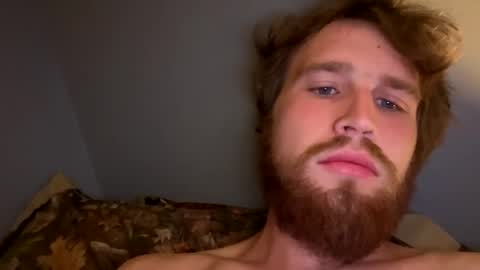 Snapshot of kylelovepussy69 chatting on October 17, 8:40 am kylelovepussy69 online show from October 17, 8:40 am