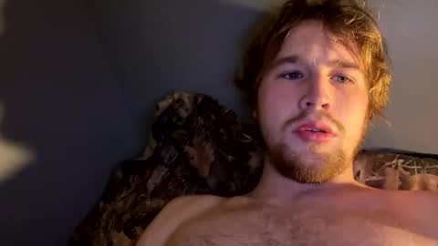 Snapshot of kylelovepussy69 chatting on January 31, 10:20 am kylelovepussy69 online show from January 31, 10:20 am