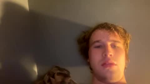 Snapshot of kylelovepussy69 chatting on February 20, 10:16 am kylelovepussy69 online show from February 20, 10:16 am