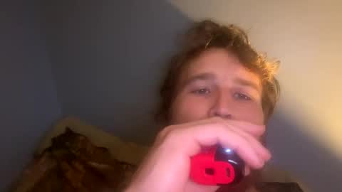 Snapshot of kylelovepussy69 chatting on October 14, 9:16 am kylelovepussy69 online show from October 14, 9:16 am