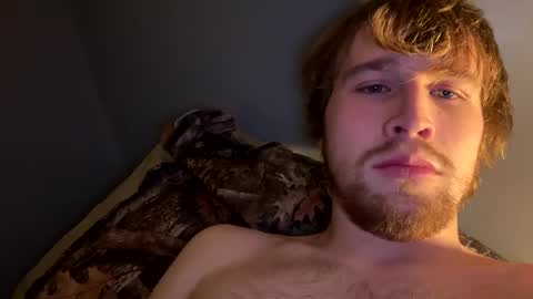 Snapshot of kylelovepussy69 chatting on February 2, 3:43 am kylelovepussy69 online show from February 2, 3:43 am