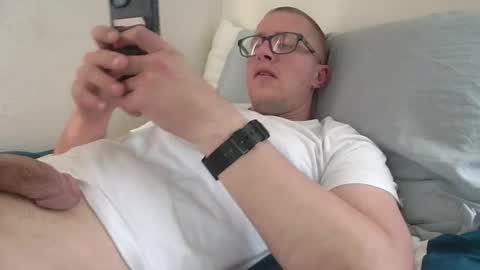 kylerace online show from April 4, 11:02 pm