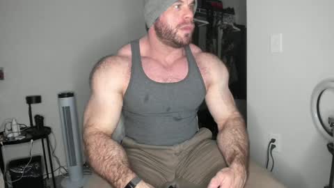 Snapshot of l0v35_2_5p00g3 chatting on January 28, 8:25 am l0v35_2_5p00g3 online show from January 28, 8:25 am