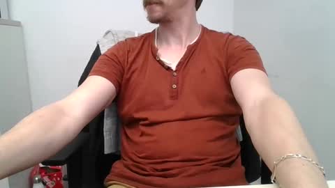 labelette007 online show from April 8, 12:04 pm