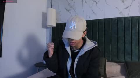 labrinthteasing online show from March 19, 1:25 pm