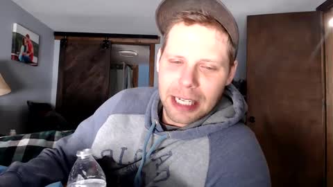 Snapshot of lancehardin chatting on February 18, 3:10 pm Lance online show from February 18, 3:10 pm