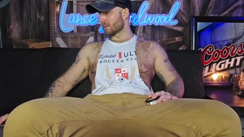 Snapshot of lancehardwood222 chatting on January 7, 1:50 am LANCE online show from January 7, 1:50 am