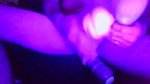 landingj online show from March 25, 7:01 am