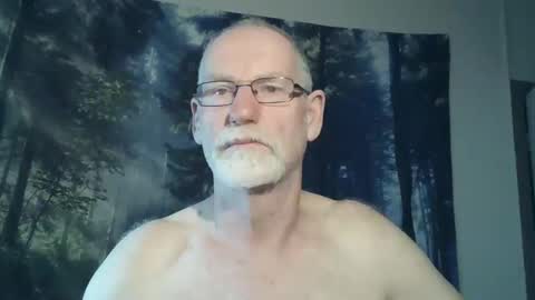 Larbie online show from December 27, 3:27 pm